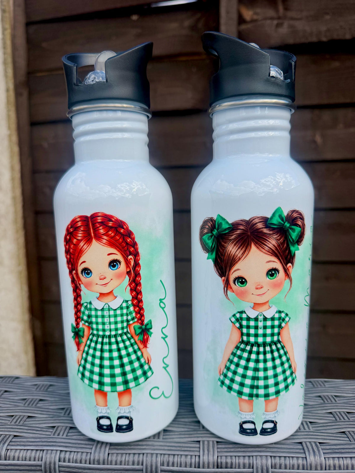Personalised School Girl Water Bottle, Green Gingham School Dress with Name, Drink Bottle Girl, Back to School Bottle __etsy:8454489341